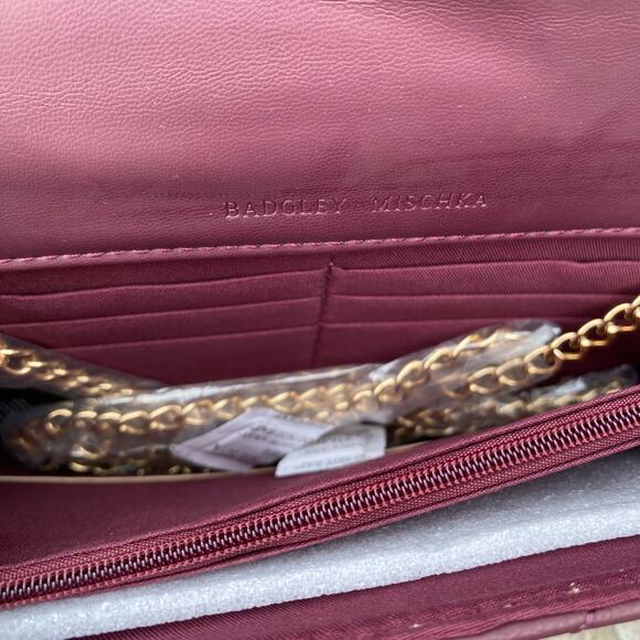 BADGLEY MISCHKA Plum Diamond Quilt Convertible Envelope Crossbody Bag $129 NEW - Picture 12 of 16